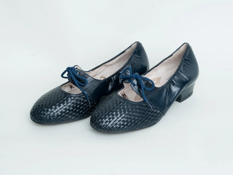 vintage lace-up shoes