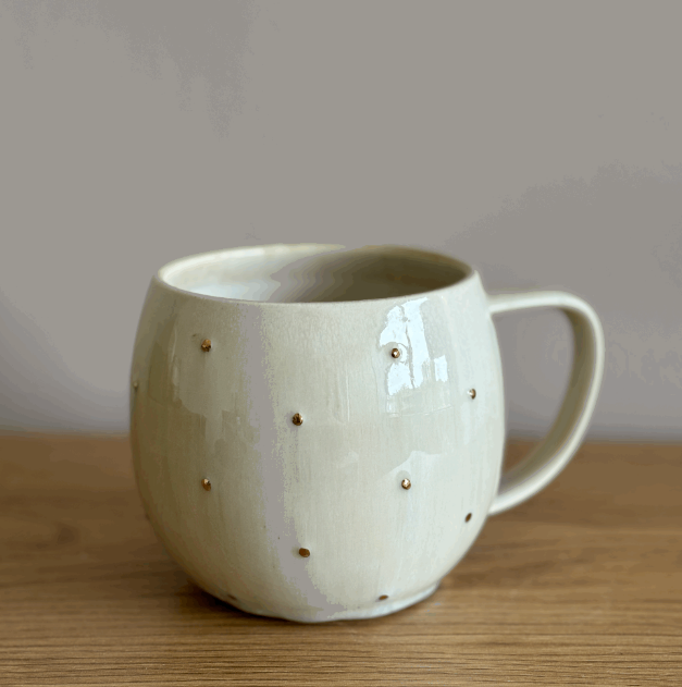 white opalascent mug