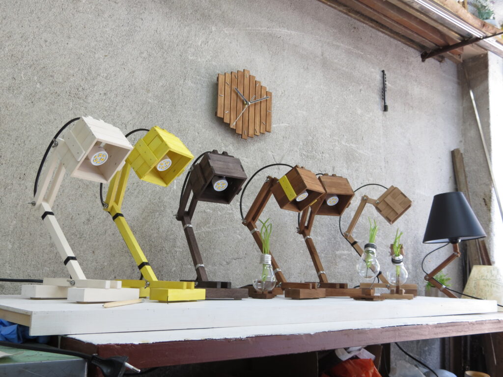 wooden desk lamps