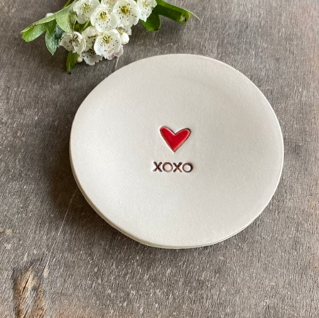 red heart ceramic ring dish